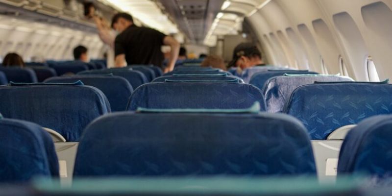 aircraft-cabin-5535467_1280-750x375