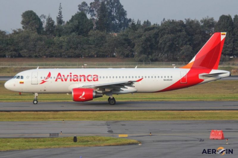 avianca-a320-23101801-1024x682