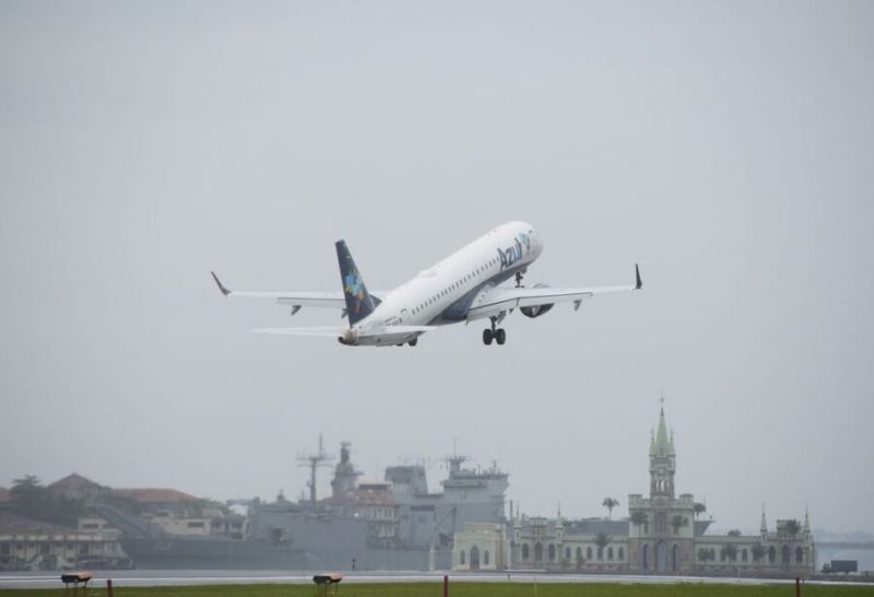 voo-aviao-900x615